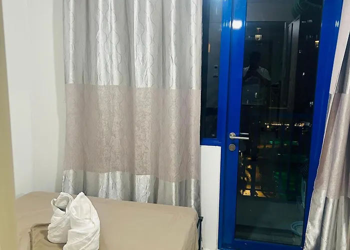 Apartment Sojourn-sea Residences, Mall Of Manila